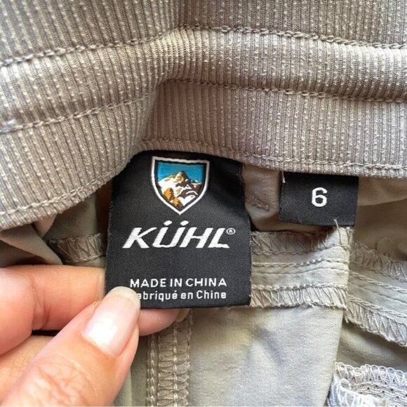 Kuhl Gray Durango Knicker Hiking Capri Shorts w/ Ruching - 6 - Picture 6 of 10